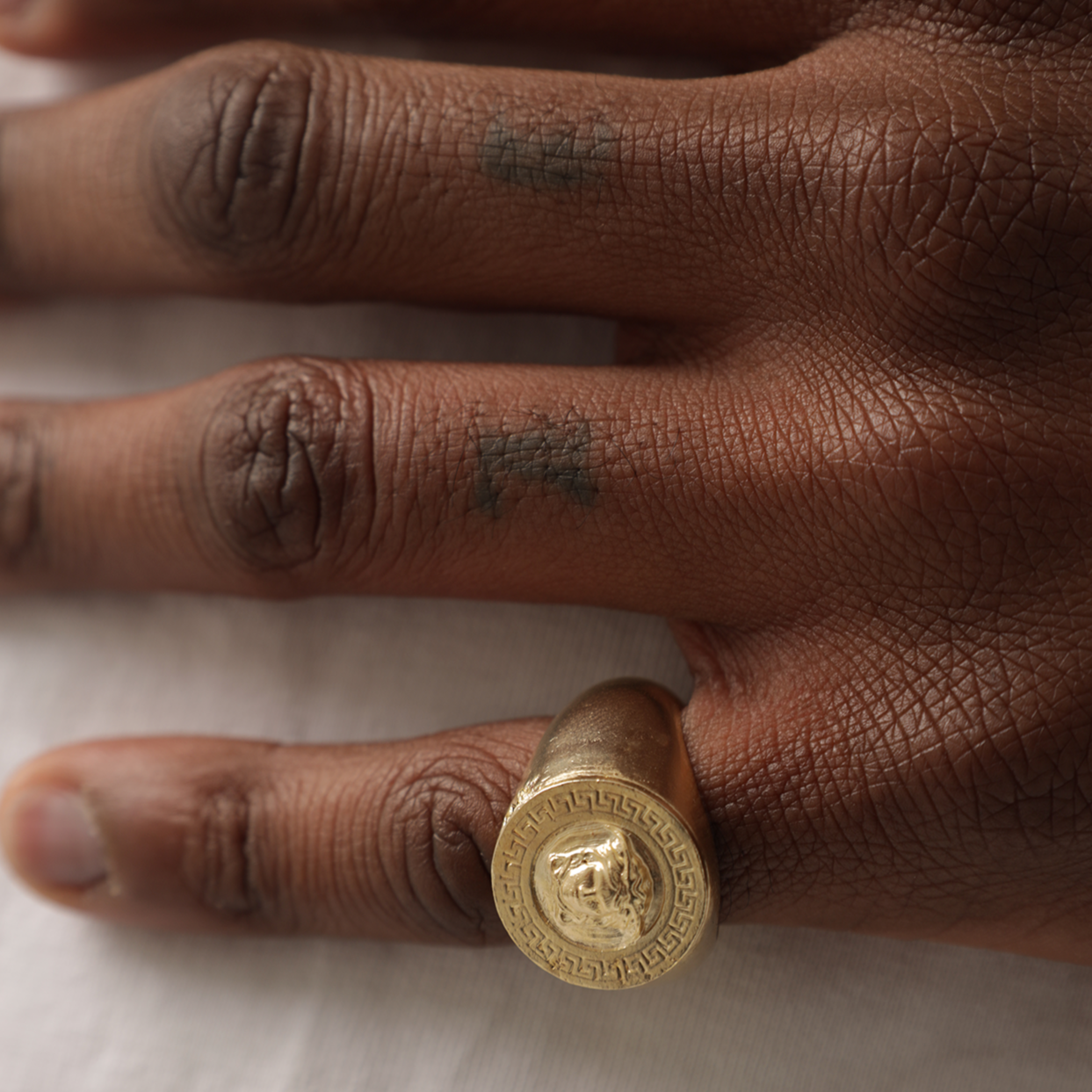 Anillo Medusa